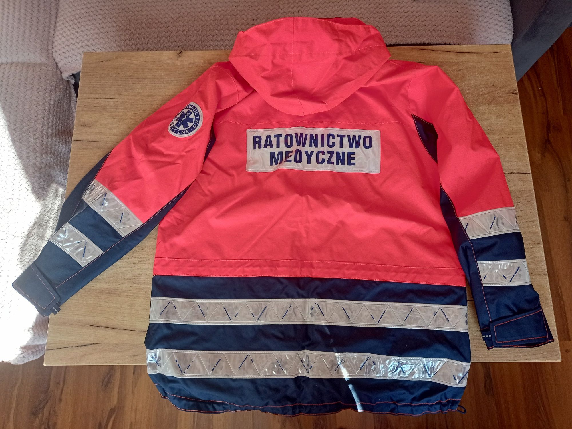Kurtka ratownictwa medycznego przeciwdeszczowa rozmiar L firmy Adbart