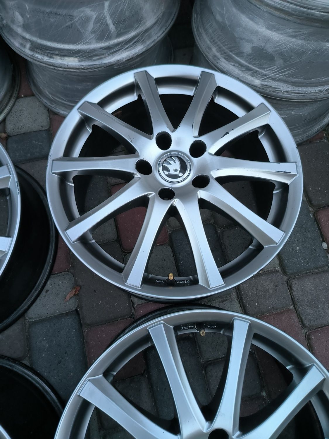 Felgi aluminiowe 17 Skoda Karoq Kodiaq  5x112