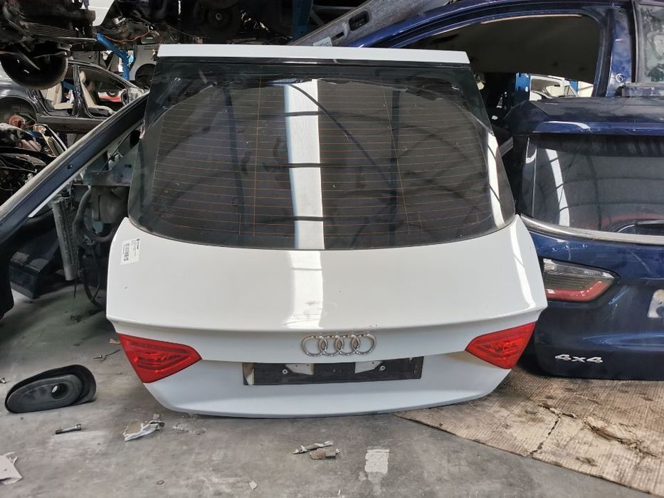 Tampa da mala Audi A5 do ano 2011