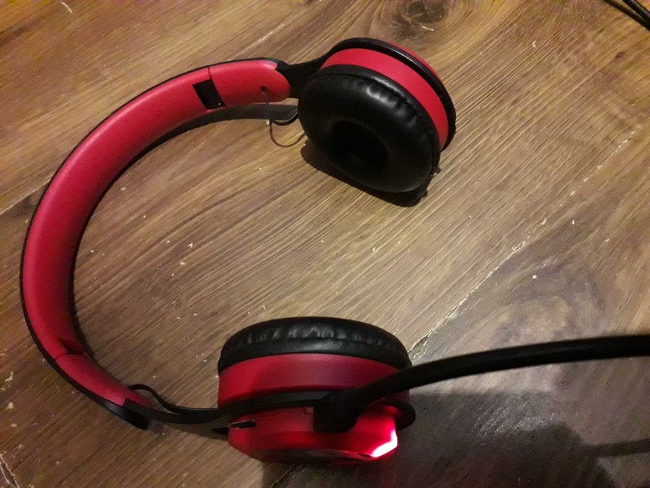 słuchawki nauszne na karte pamięci