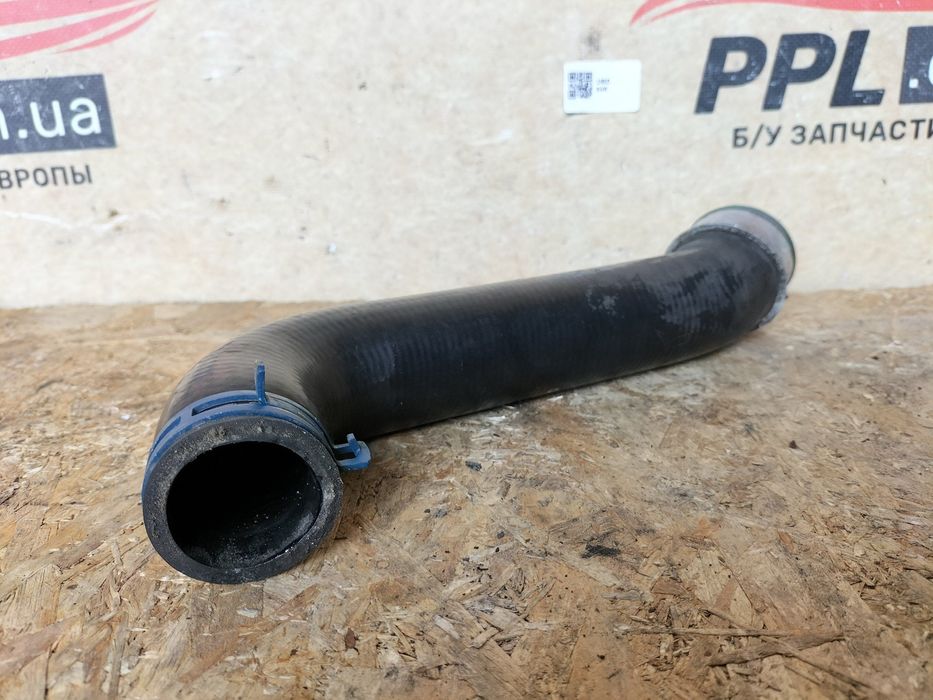 VW Golf 4 IV 1997-2006 1.9 TDI Leon A3 патрубок интеркулера 1J0145828E