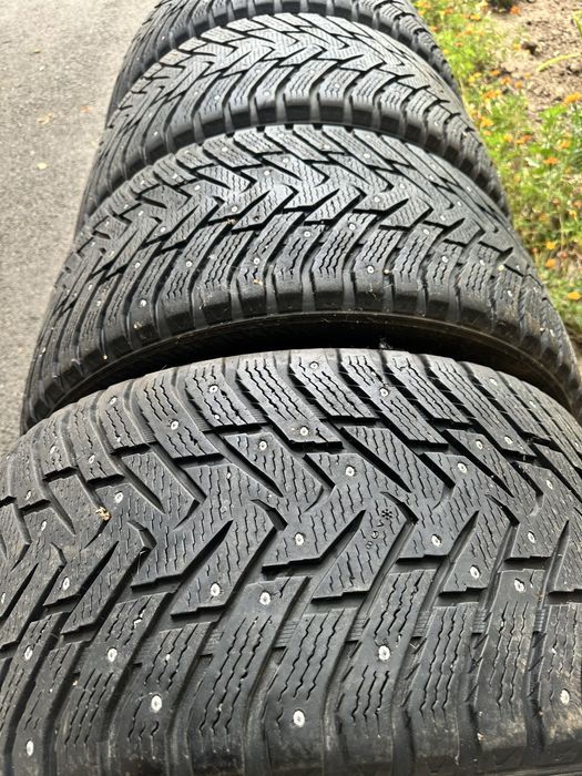 Шини 295 40 R 20 110T XL Nokian Hakkapeliitta 8 SUV комплект