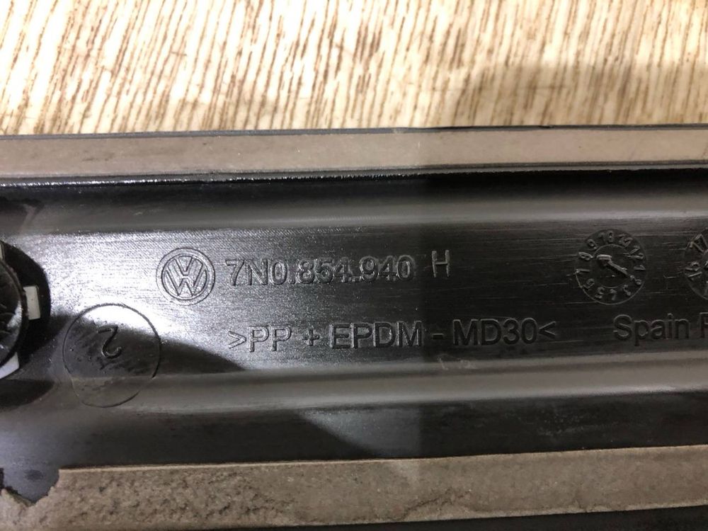 Дверь передняя правая VW Sharan (2010-2020 г.) молдинг двери
