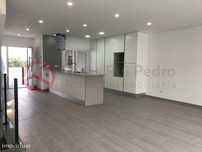 Moradia T3+2 em Vale de Milhaços