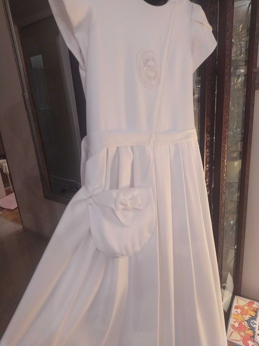 Sprzedam sukienkę komunijną