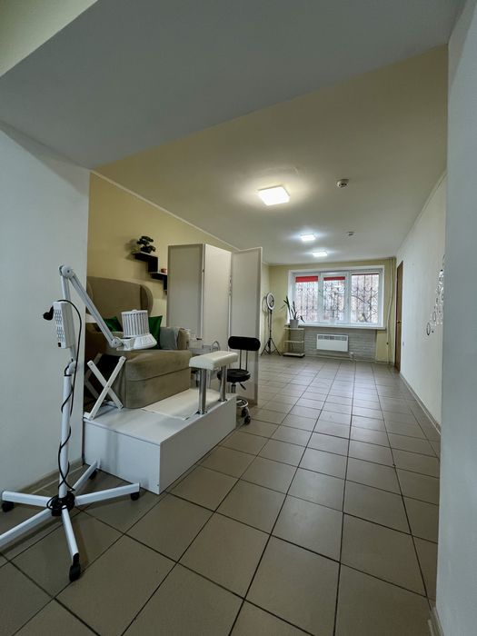 Оренда місця в студії краси