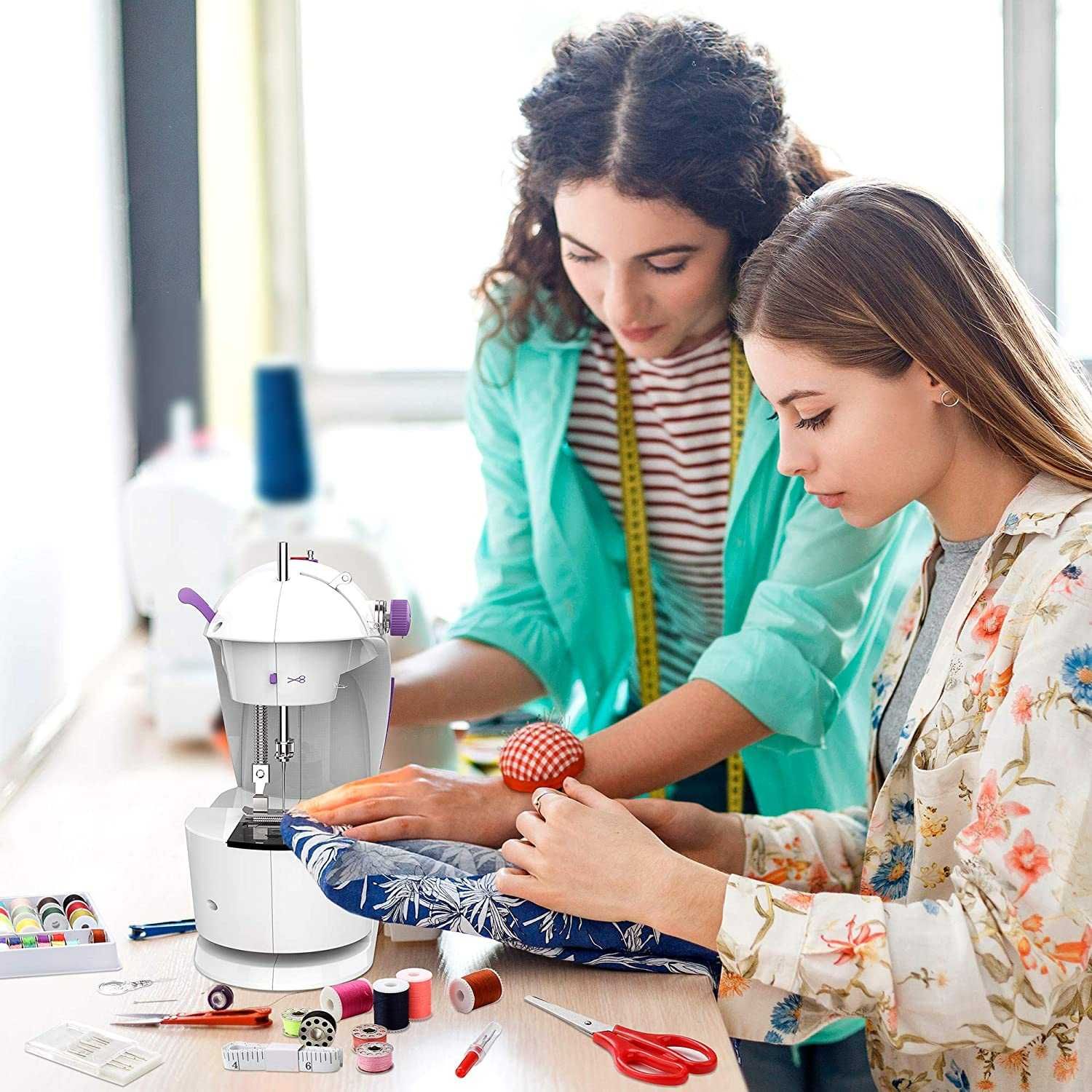 Mini-máquina de costura portátil e versátil, fácil de usar