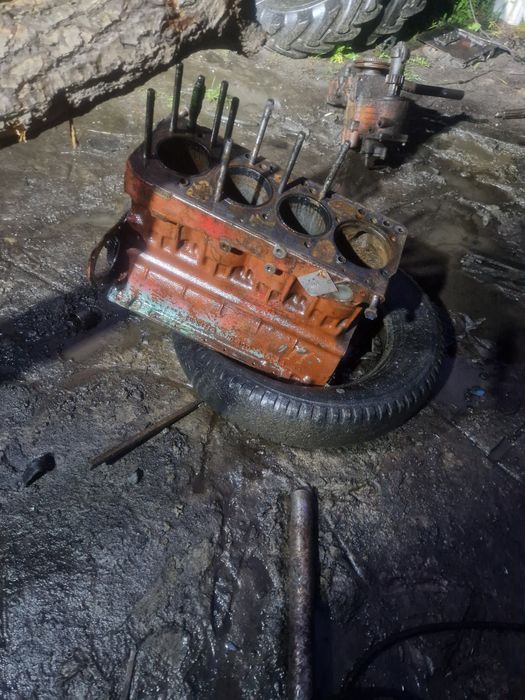 Блок циліндрів д 240