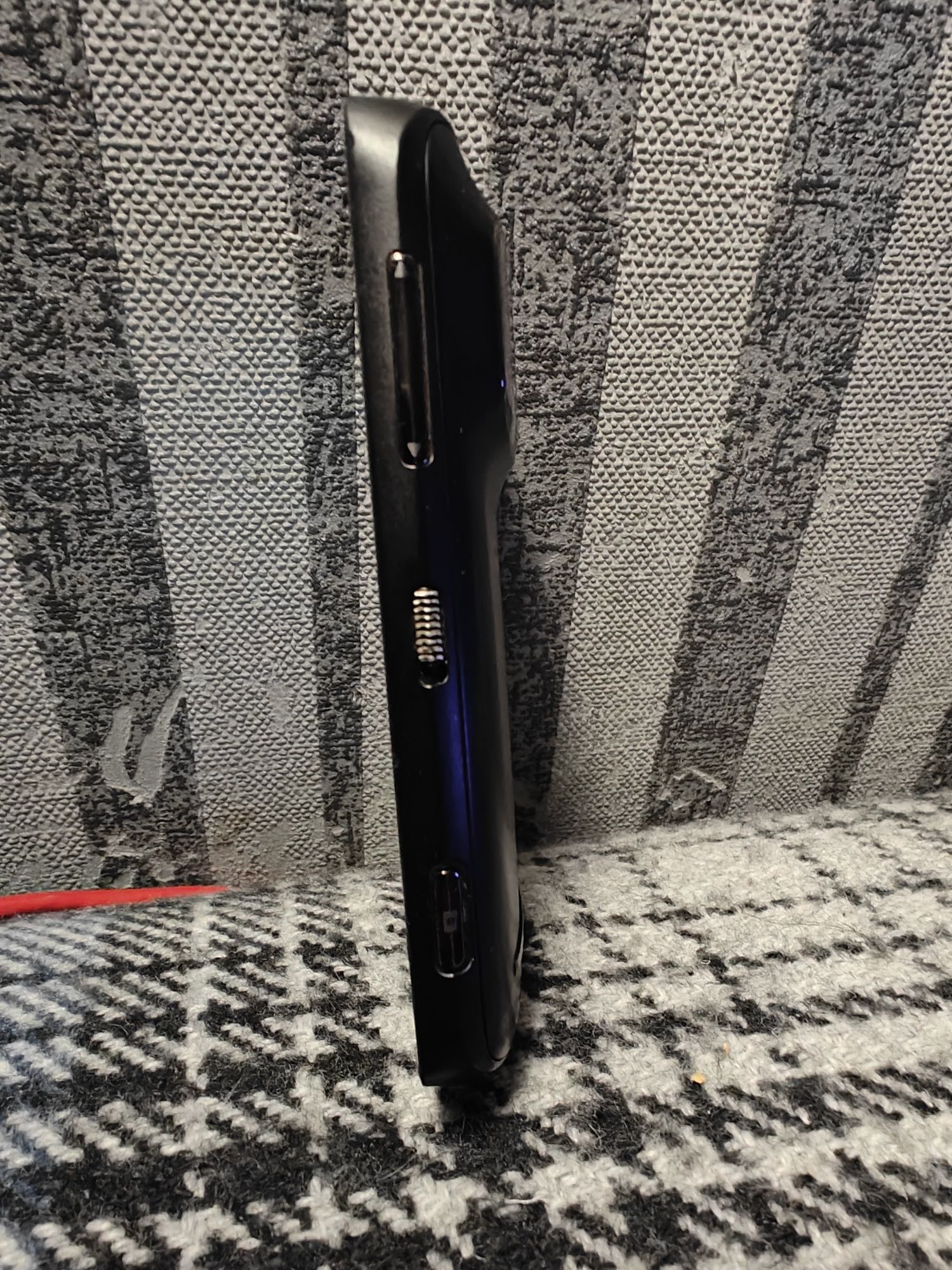 Продам телефон  Nokia 808 PureView