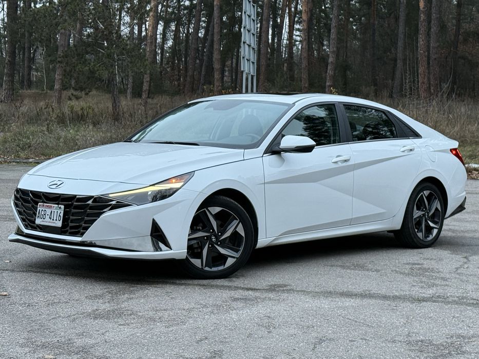 Hyundai Elantra 2021