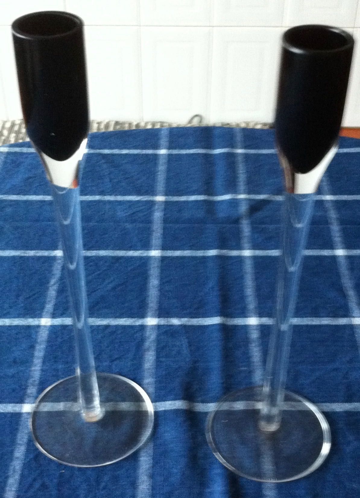 2 solitários em vidro de 2 cores