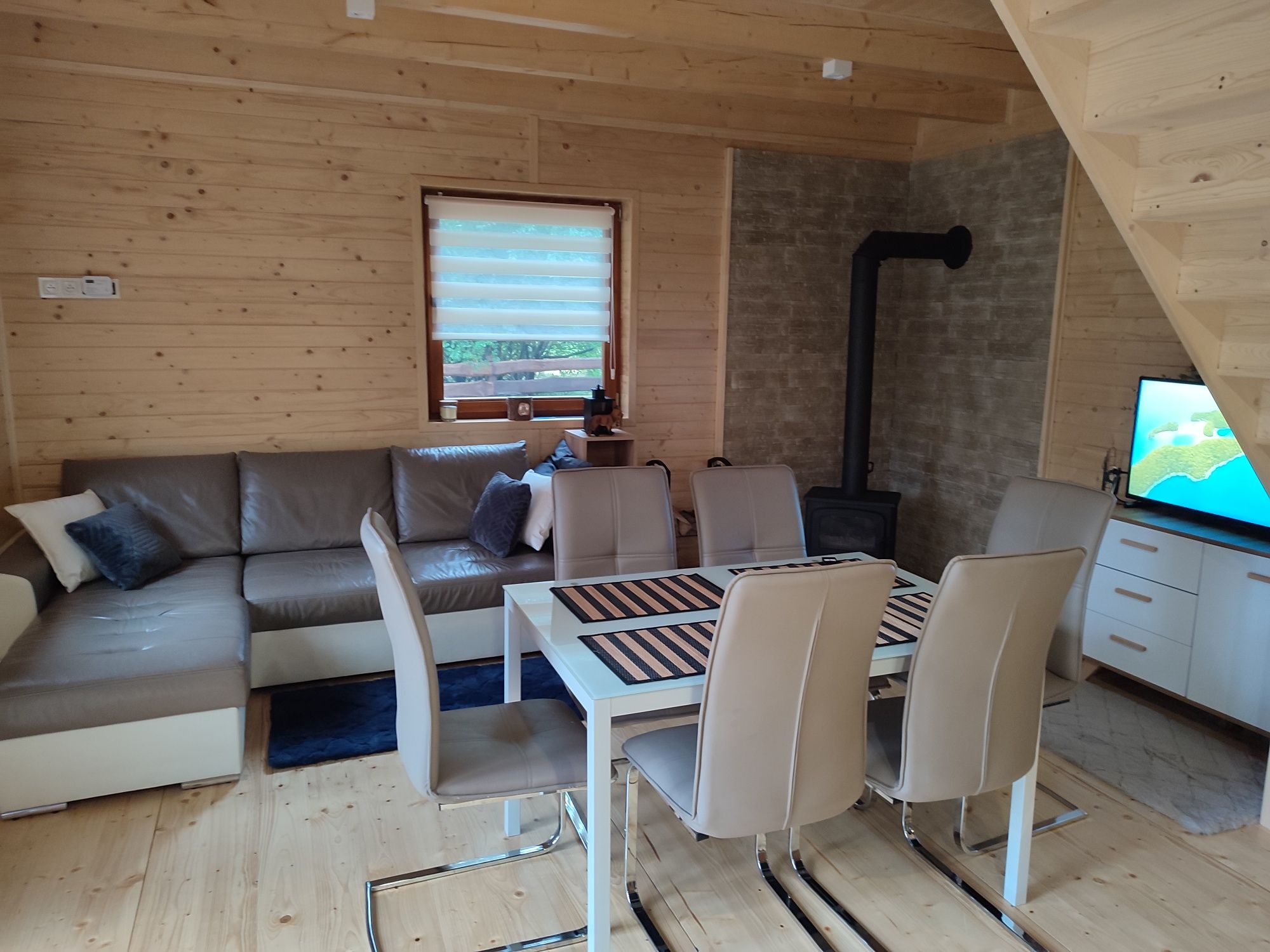 Domek na Mazurach w lesie ,blisko jeziora. Wolny termin 28.07-02.08