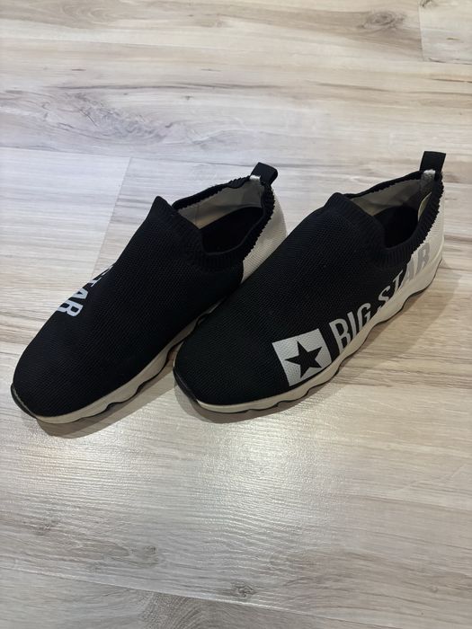 Продам жіночі мокасини