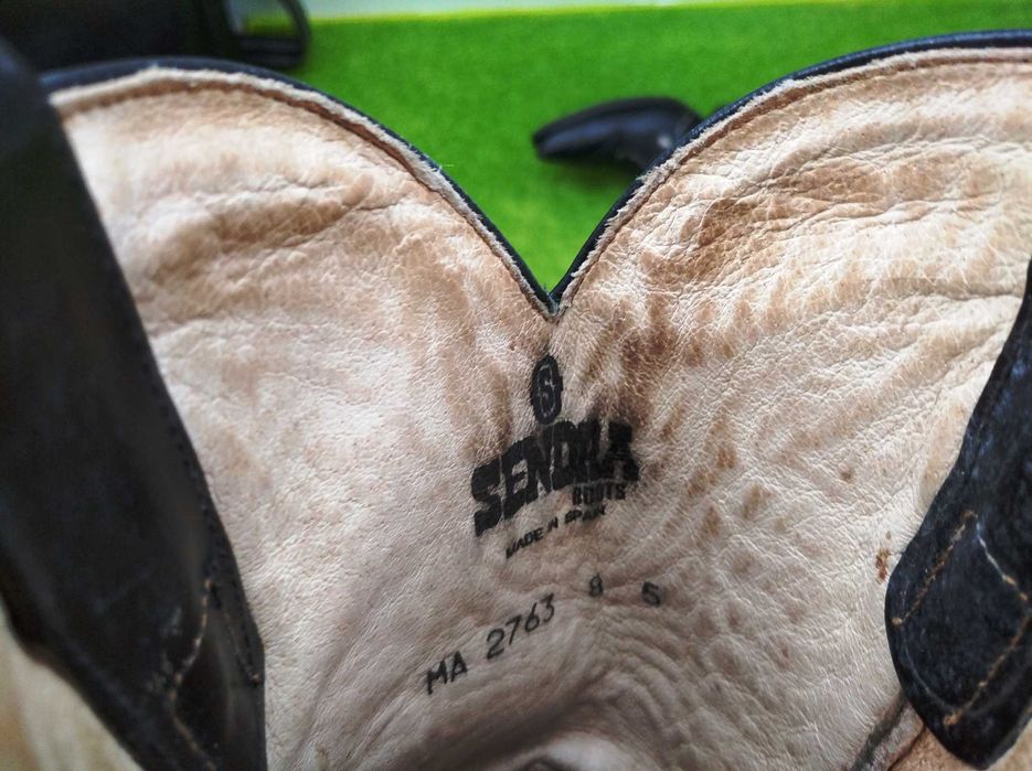 Botas Sendra Pretas - Tamanho 39