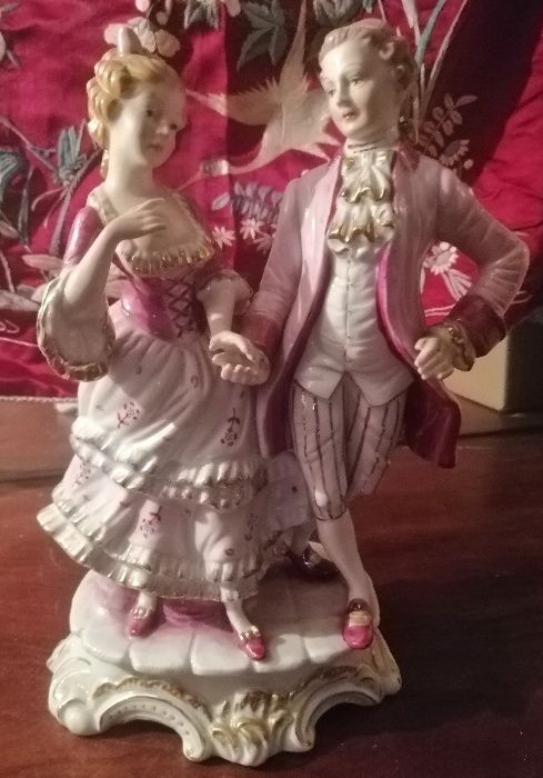 Casal Romântico Porcelana TOKAI