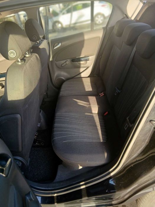 Opel corsa D (1.3 CDTI)