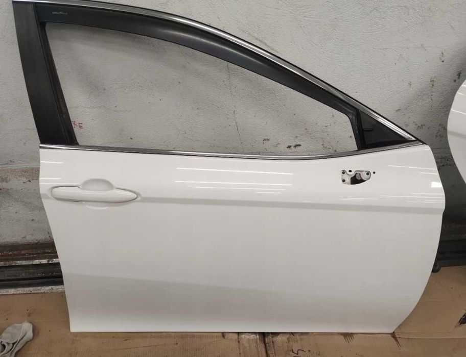 Бампер Toyota Camry Тойота Камри Кемри Четверть Запчастини Camry LE