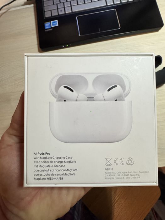Наушники Airpods pro