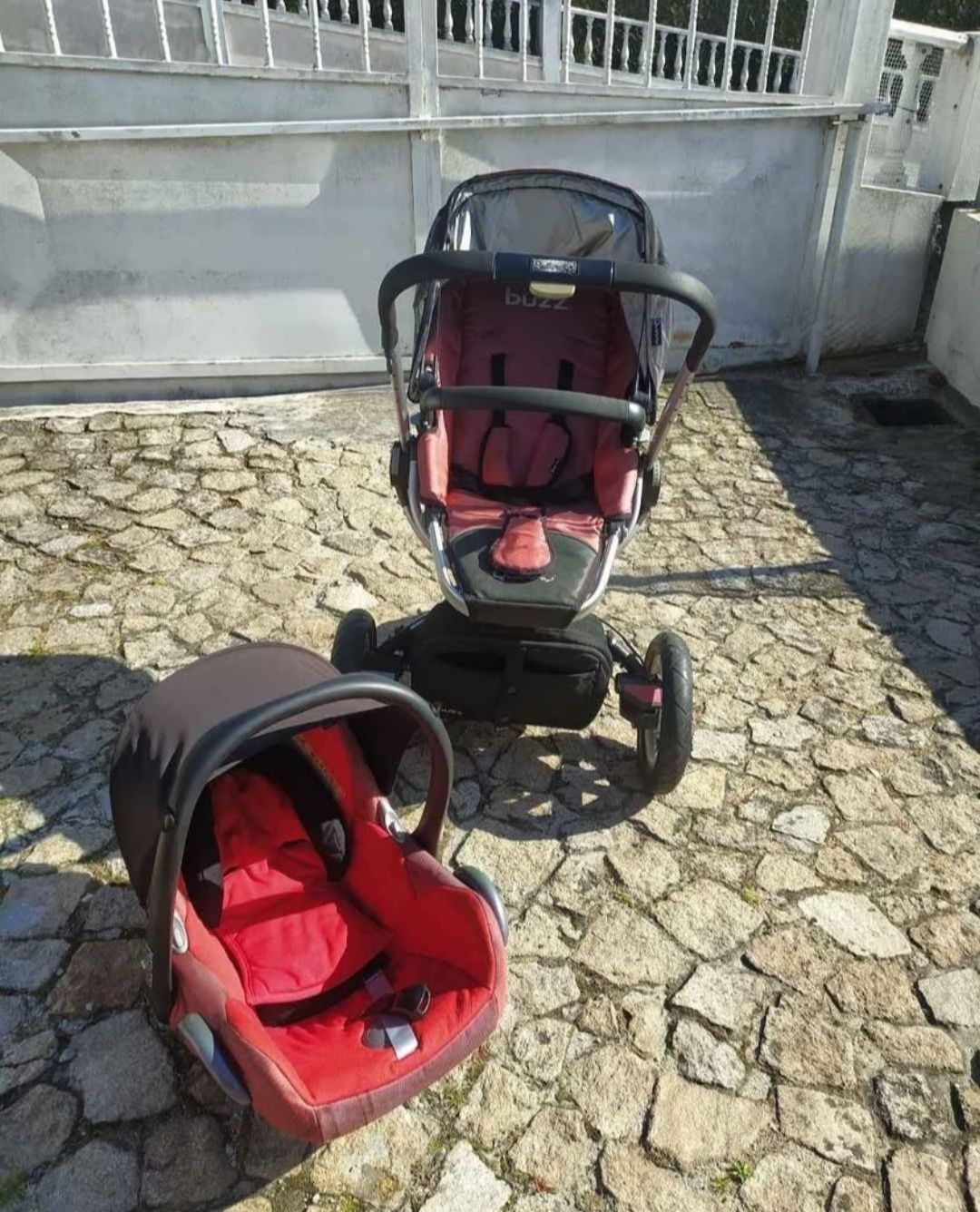 Carrinho de bebé duo