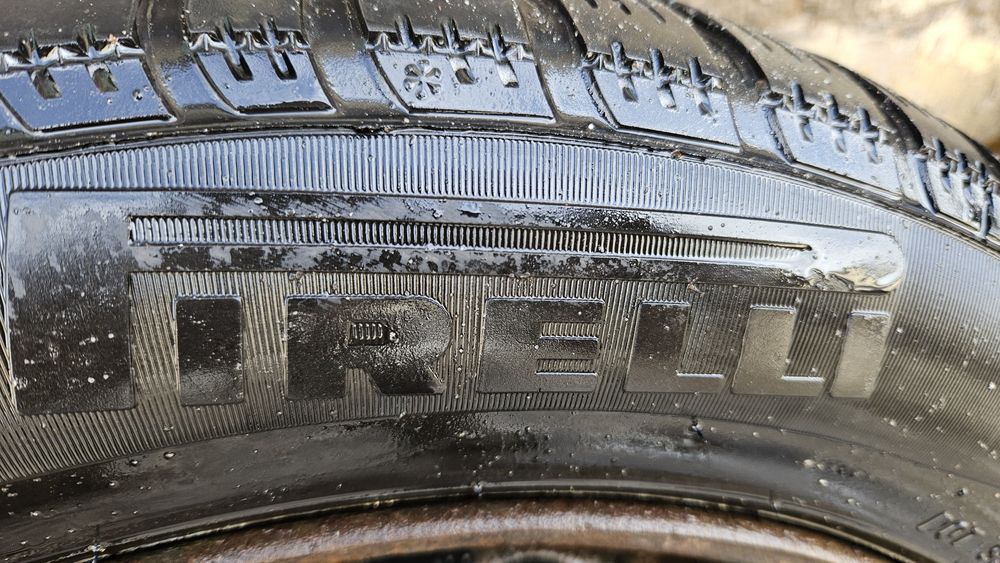 Opony zimowe zima 5x110 205/55/16 koła opel astra zafira vectra c