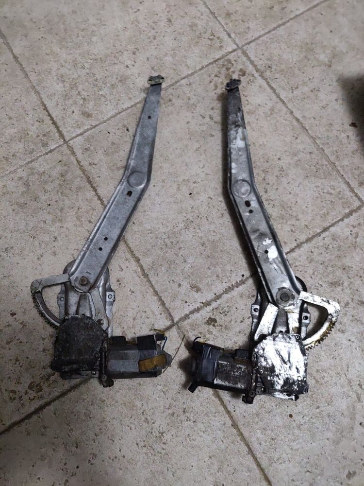 Opel Corsa A material