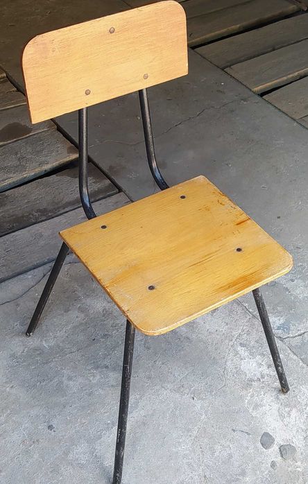 Комплект садовой  мебели. Кухонный стол и стулья.