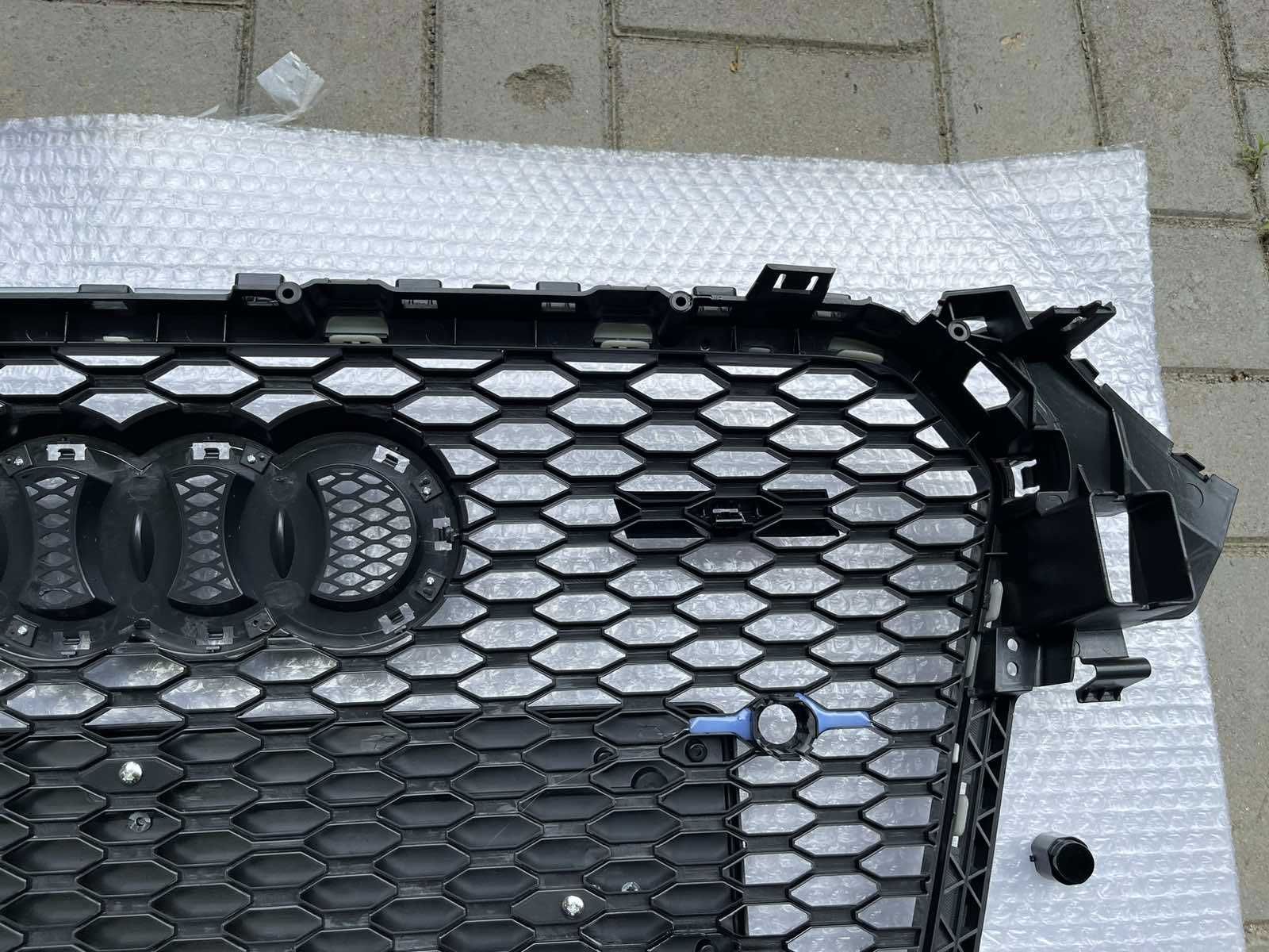 Решітка радітора Audi A4 B8 (12-16) решетка тюнинг стиль RS4