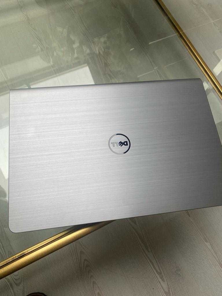 Dell Inspiron 15 5557