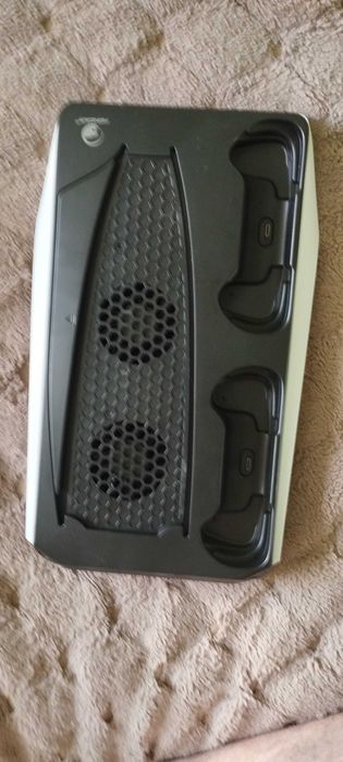 Охолоджуюча підставка для PS5