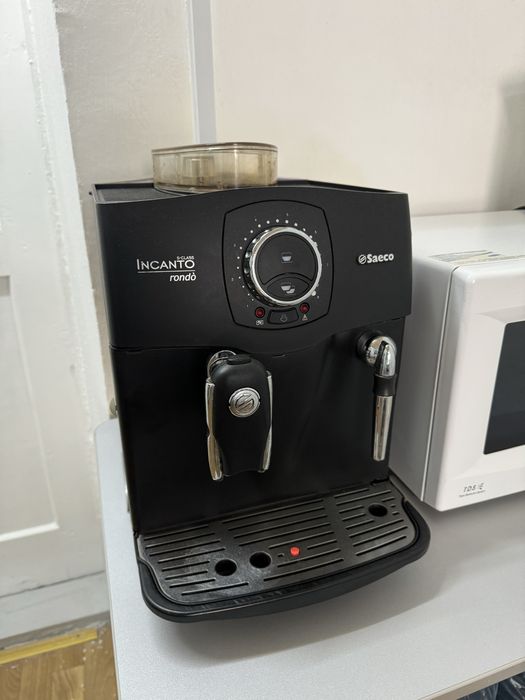 Кавомашина Saeco incanto rondo