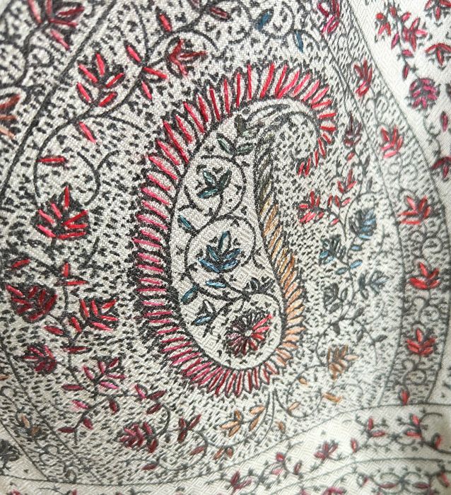 Duży szal orientalny indyjski haft paisley pashmina jasny beż