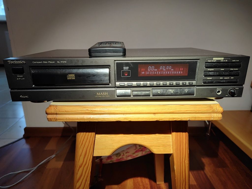 Technics SL-P370 cd z pilotem.