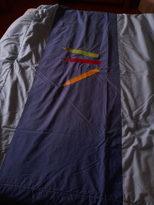 Vendo colcha p/ cama criança
