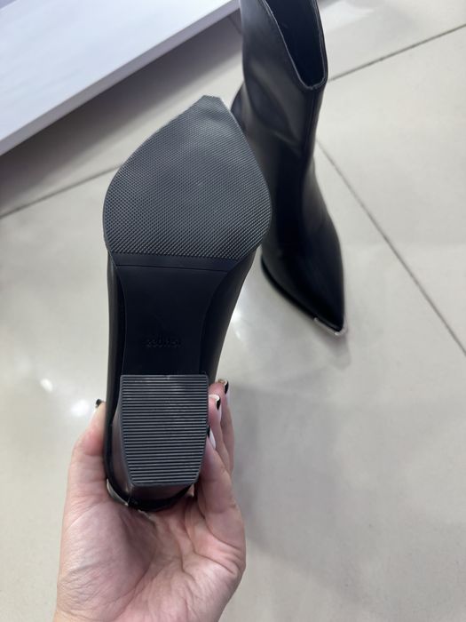 Ботіночкі нові чорні