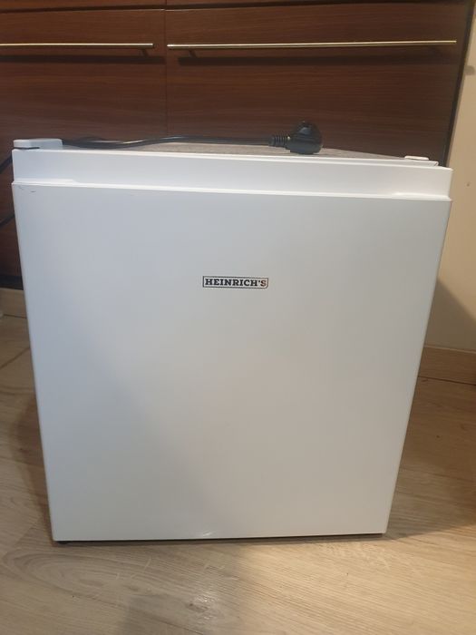 Mała zamrażarka podblatowa 34 L Heinrich's