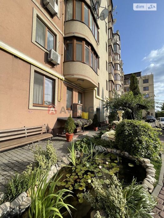 Сучасна двокімнатна квартира в самому серці міста район міськвиконкому