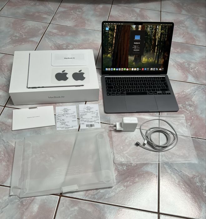 Macbook Air M2 Jak NOWY! Gwarancja 07.2026 rok 17 cykli ładowania!