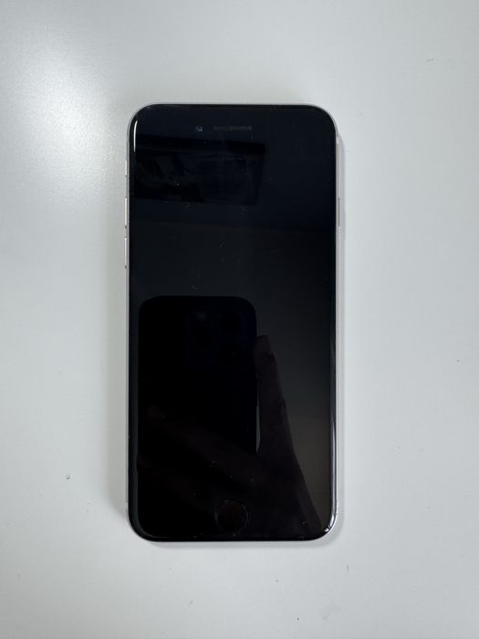 iPhone SE 2022 64GB