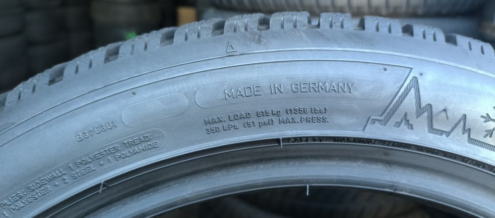 Резина 225.45.R17.Ціна вказана за 1 шт.