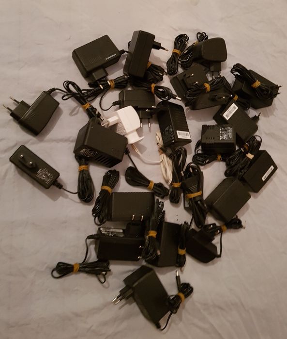 Carregadores de Telémoveis Antigos