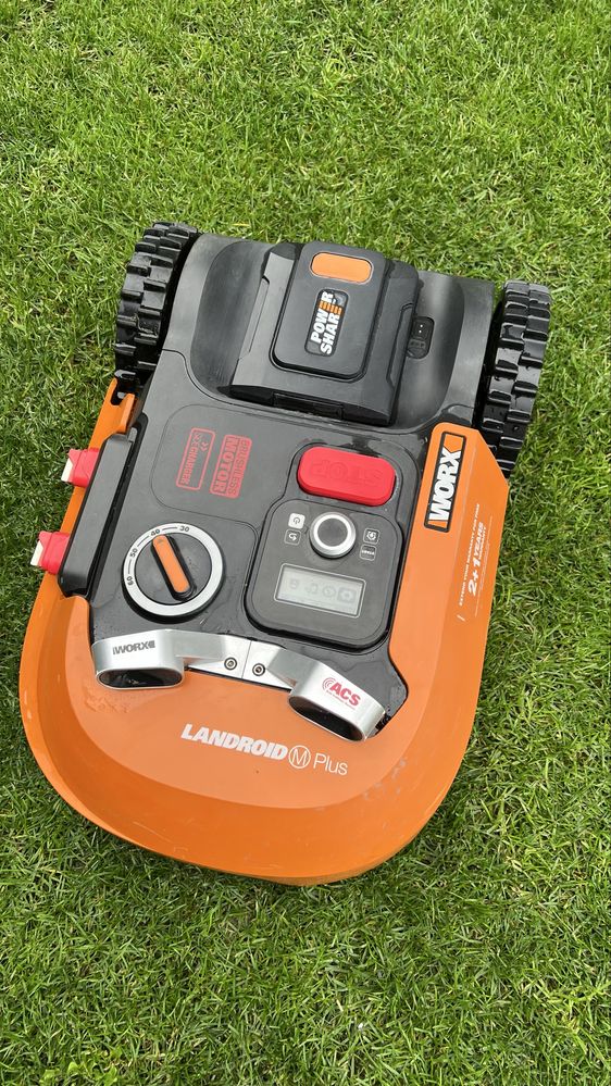 Robot koszący Worx Landroid 167E ACS M700 plus