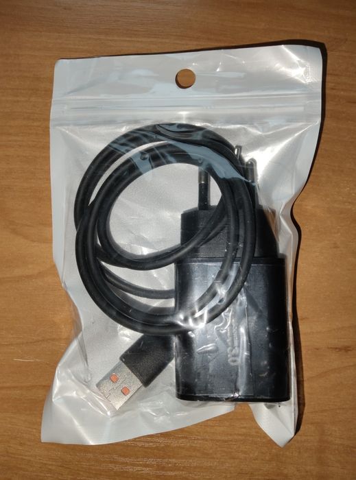 Samsung galaxy watch 5 і зарядна станція 3 в 1