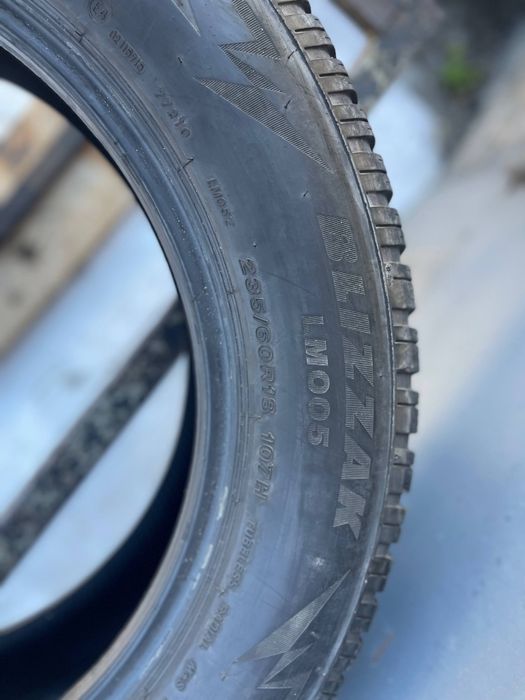 Шини 235/60 r18 Hankoo, Bridgestone