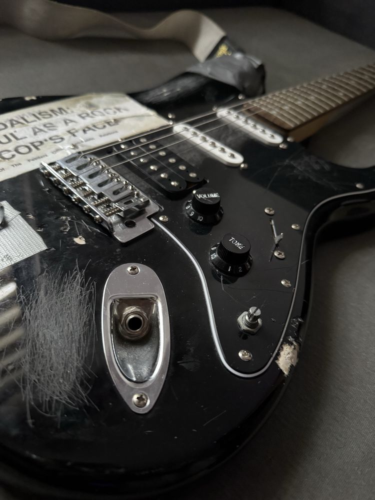 gitara stratocaster „vandalism”