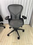 Herman Miller Aeron Remastered крісло офісне нове