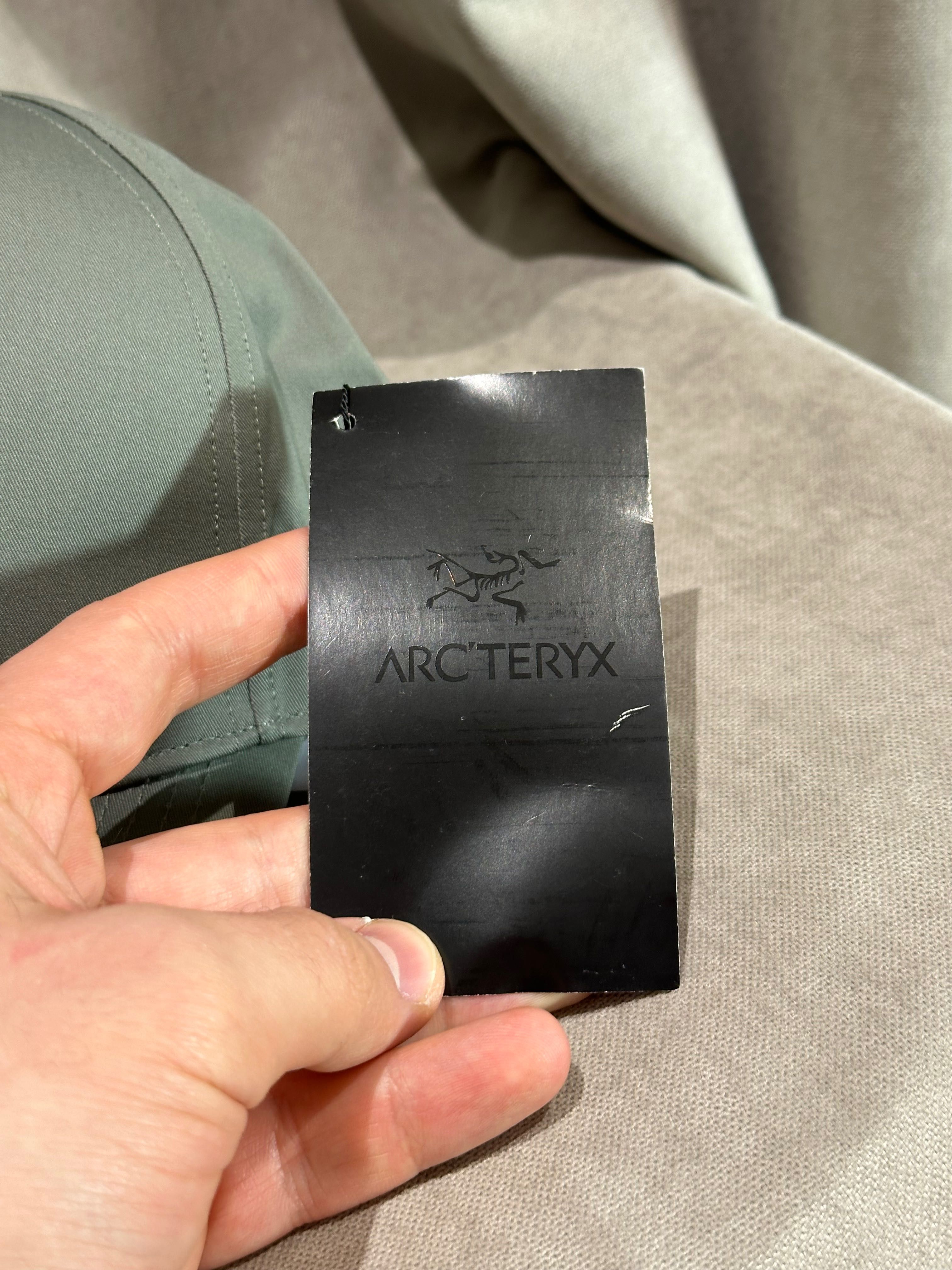 Кепка Arcteryx Green Logo Cap новая бейсболка