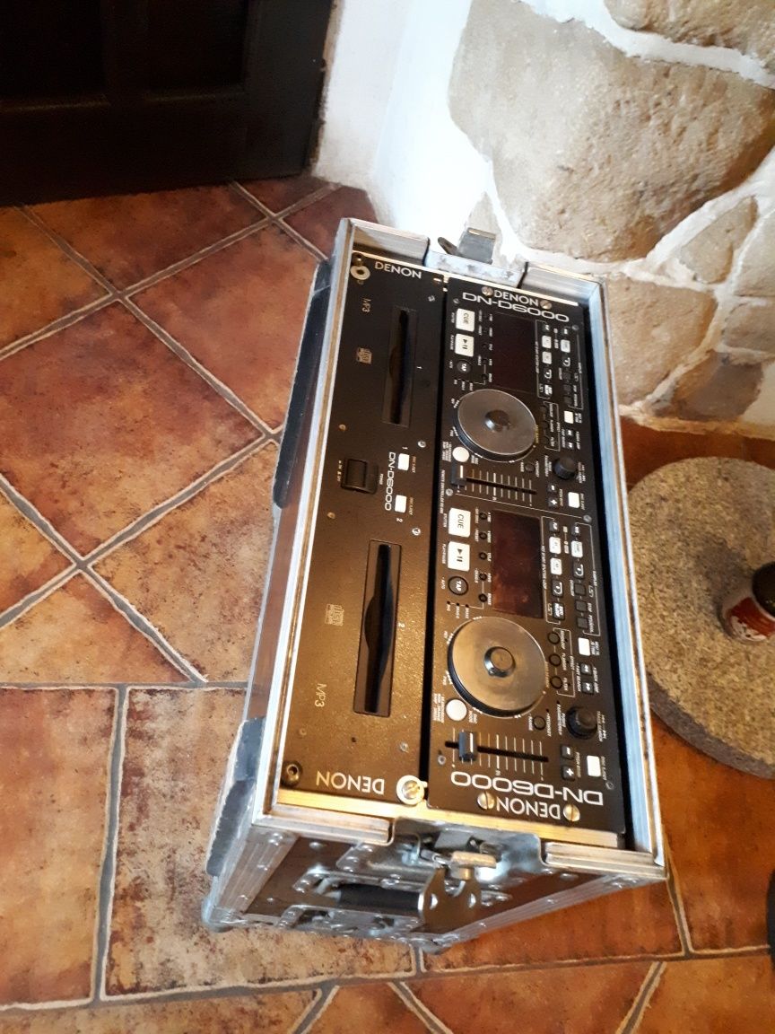 Dwupłytowy odtwarzacz CD Denon DN-D6000
