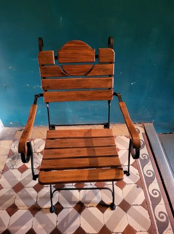 Krzesło metalowe skladane po renowacji
