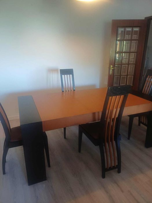 Mesa de sala 4 cadeiras