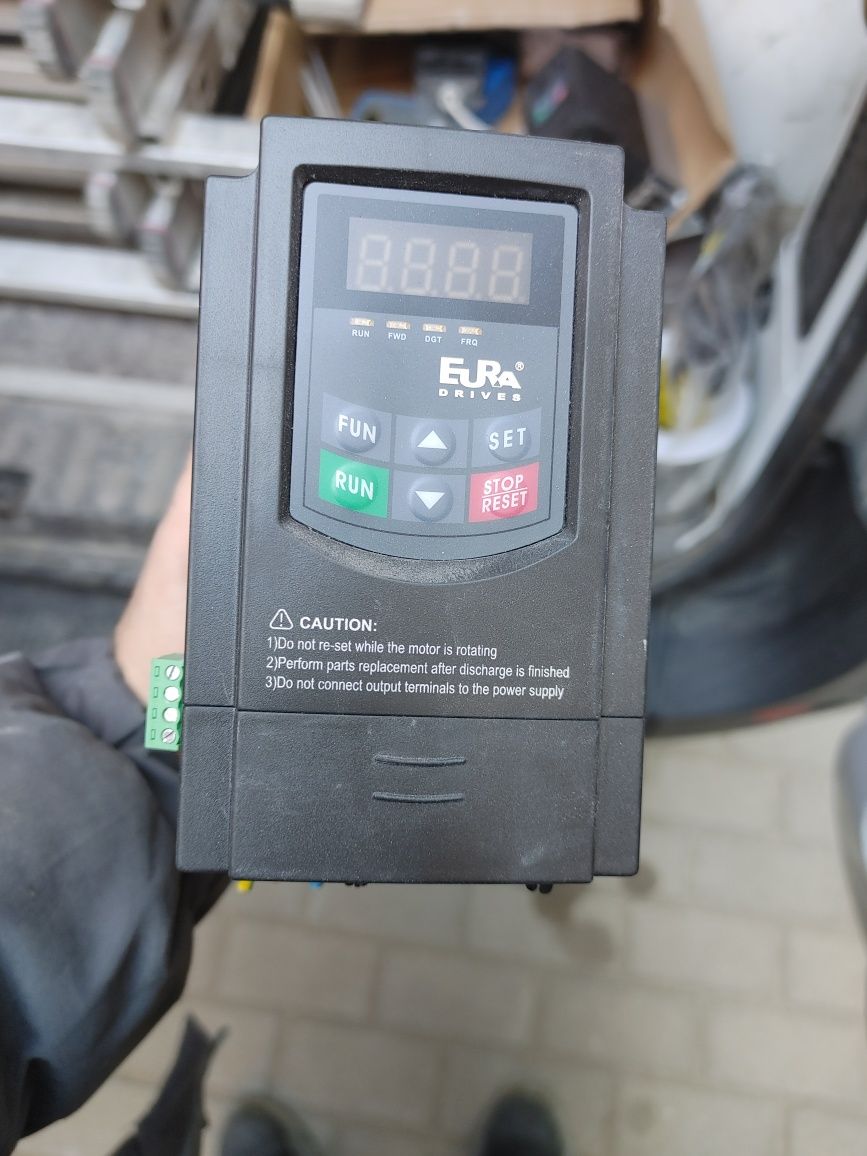 Falownik EURA E800